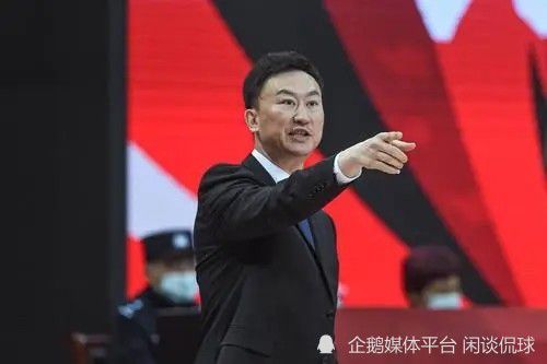 胸的白玉皮肤