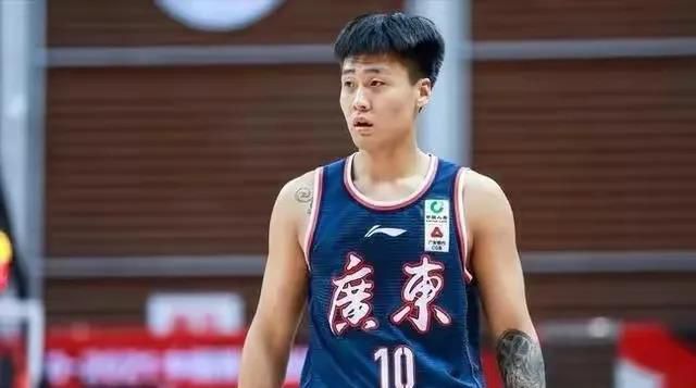 年轻的女性主导2