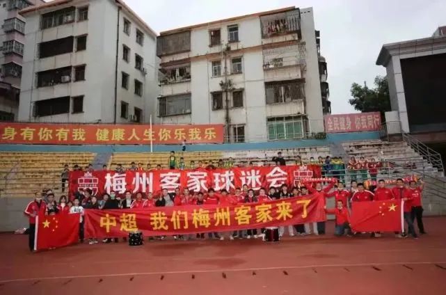 亚洲制服丝袜在线观看