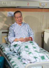 女人张开让男人捅
